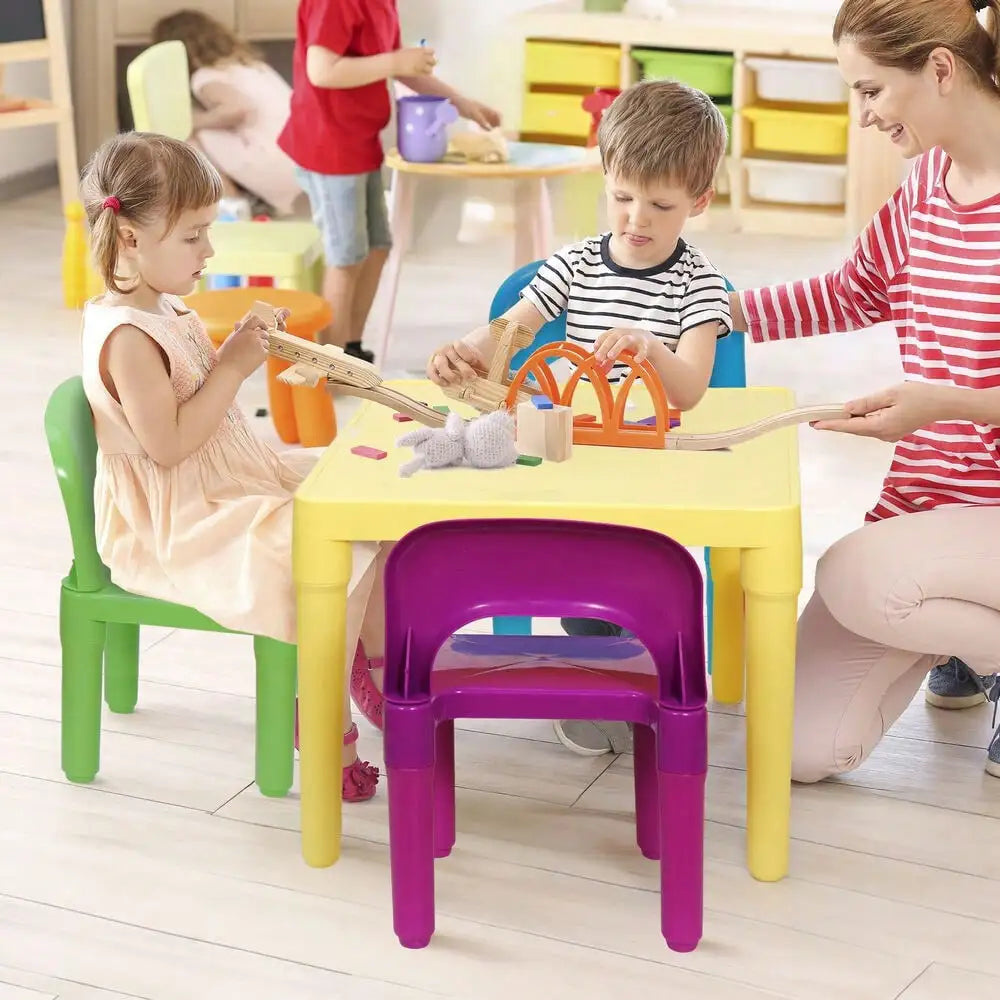 Kids Table with 4 chairs