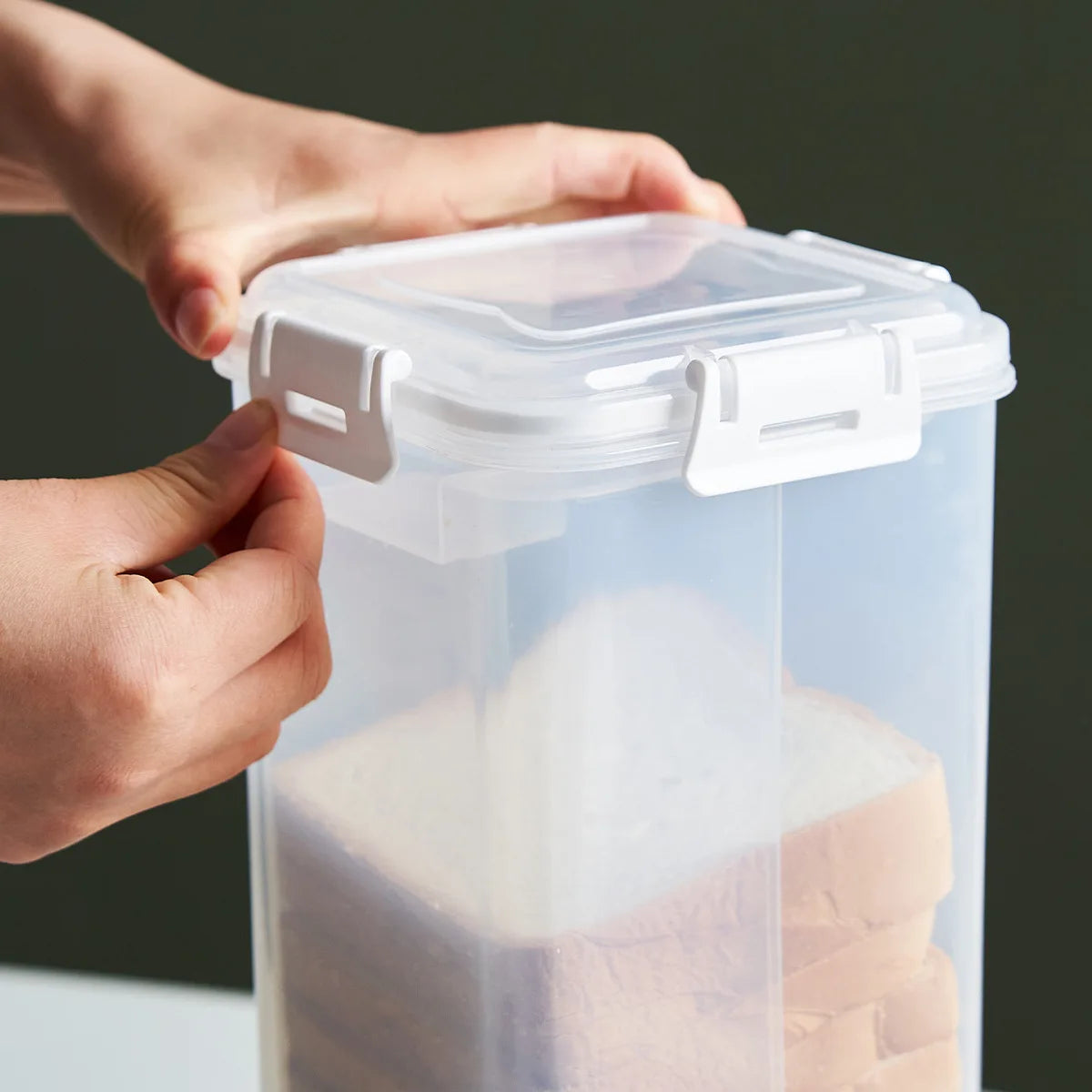 Bread container