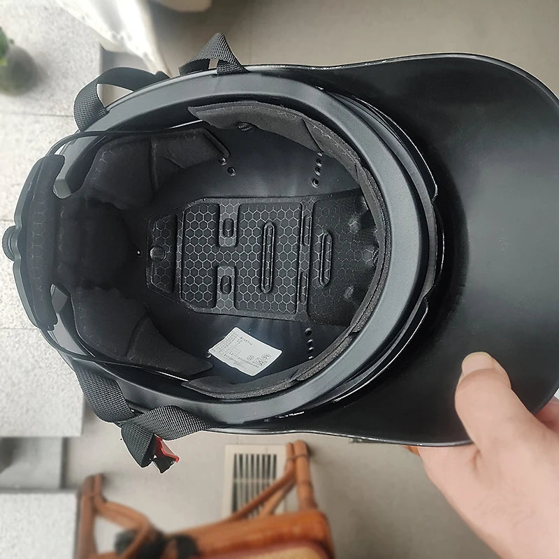Unisex Baseball-Cap Style Helmet